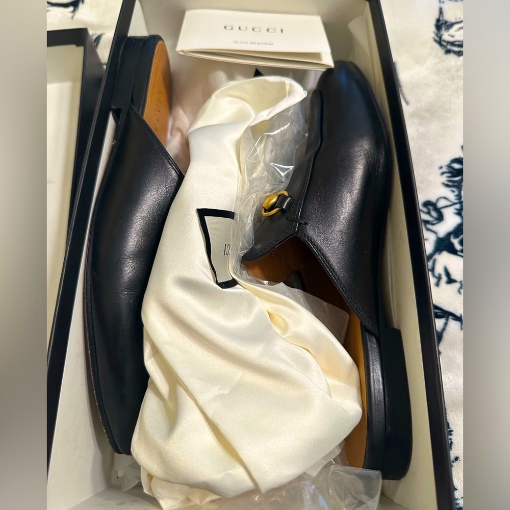 Gucci Black Leather Horsebit Loafers